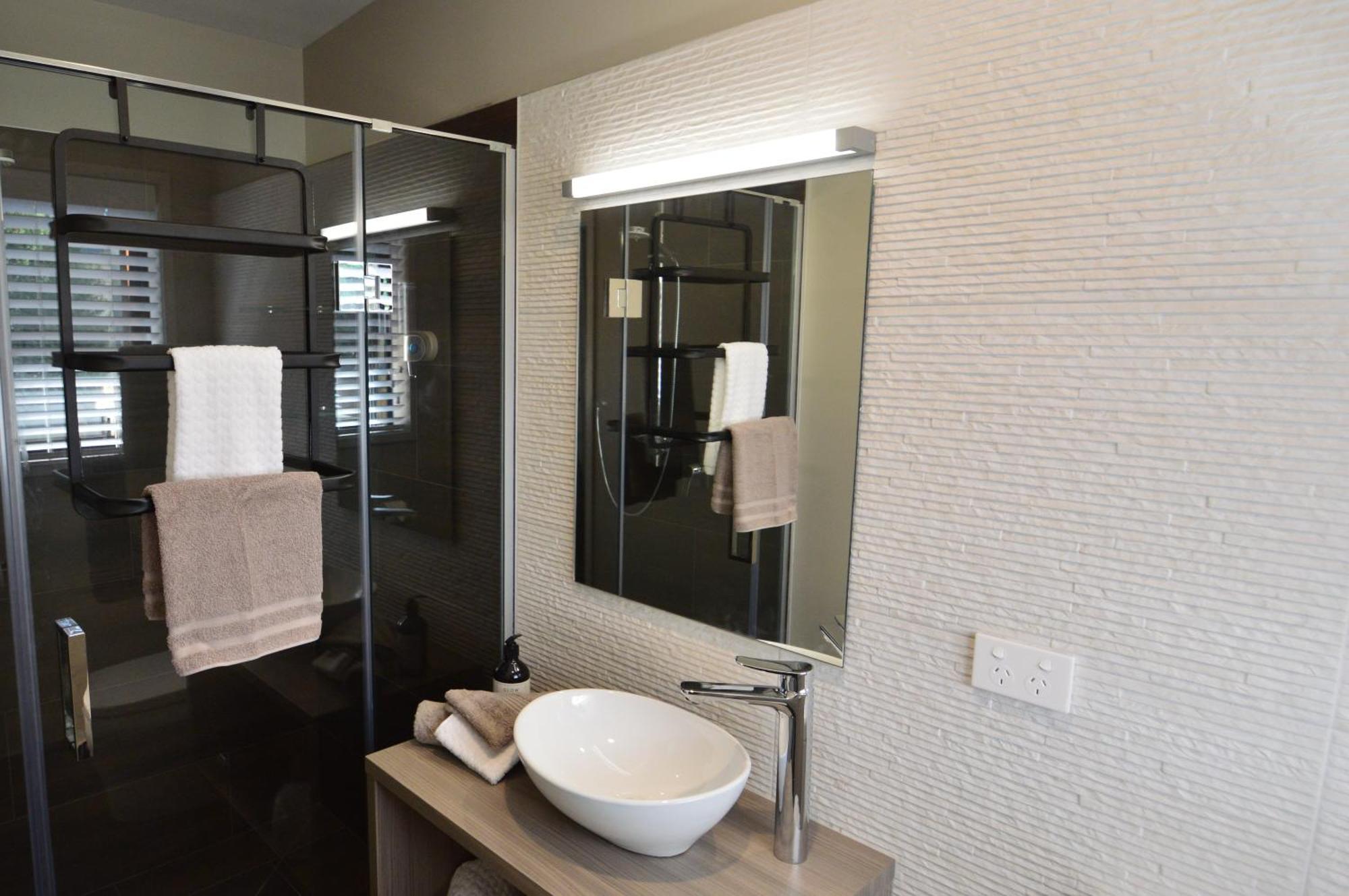 Beachbox Boutique Accommodation 쿠퍼스 비치 외부 사진